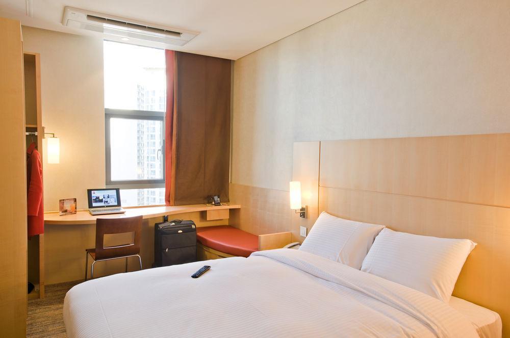 Ibis Ambassador Busan City Centre Esterno foto